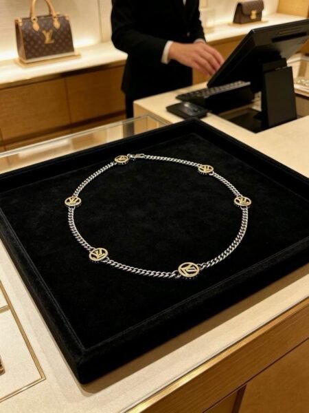 Louis Vuitton Round-Medallion Chain Necklace