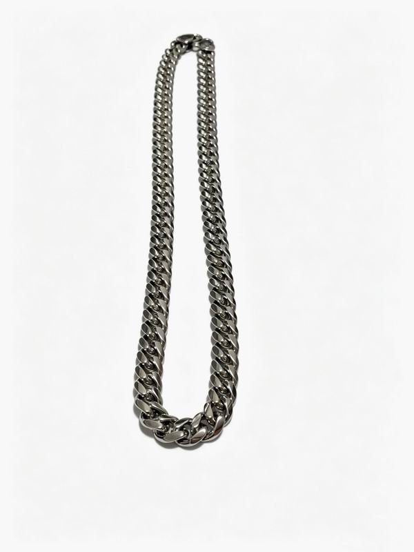 Louis Vuitton Chunky Curb Chain Necklace