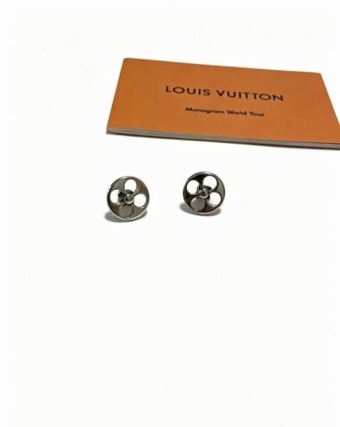 Louis Vuitton Round Openwork Flower Stud Earrings